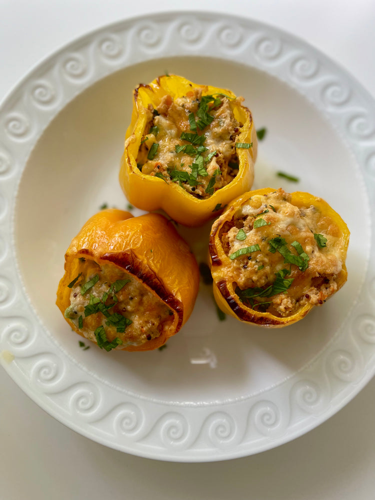 Pimentones Rellenos de Pollo y Quinoa